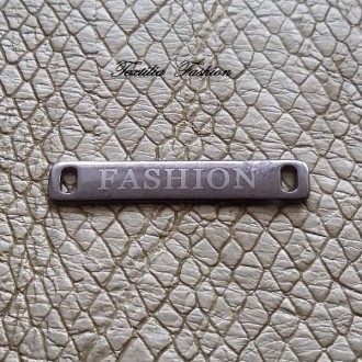 Метална плочка FASHION Размери: 28x4mm
