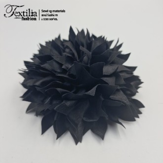 Брошка сатен за декорация с диаметър: 12 см Брошка сатен за декорация с диаметър: 12 см