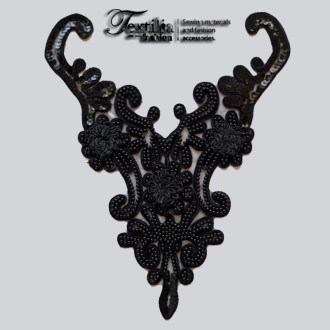 Деколте за дамска конфекция: 26cm X 31cm Деколте за дамска конфекция: 26cm X 31cm