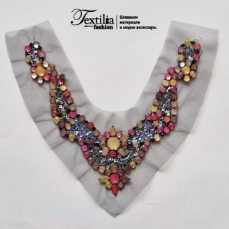 Деколте за дамска конфекция 28cm X 24cm