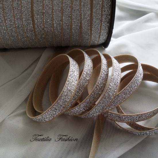Презрамка Lurex, бежово–сребристо, 10 mm, за дрехи и бельо Презрамка Lurex, бежово–сребристо, 10 mm, за дрехи и бельо