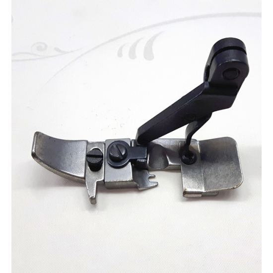 Краче с държач за оверлог JUKI 2514 #118-81554 Краче с държач за оверлог JUKI 2514 #118-81554