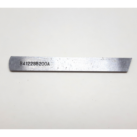 Нож долен за оверлог JUKI #B4122-352-00A