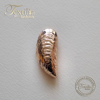 Метален аксесоар за дамски дрехи – Светло злато 2,5cm X 5,5cm