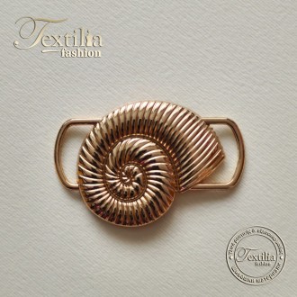 Метален аксесоар за дамски дрехи – Светло злато 6cm X 5cm